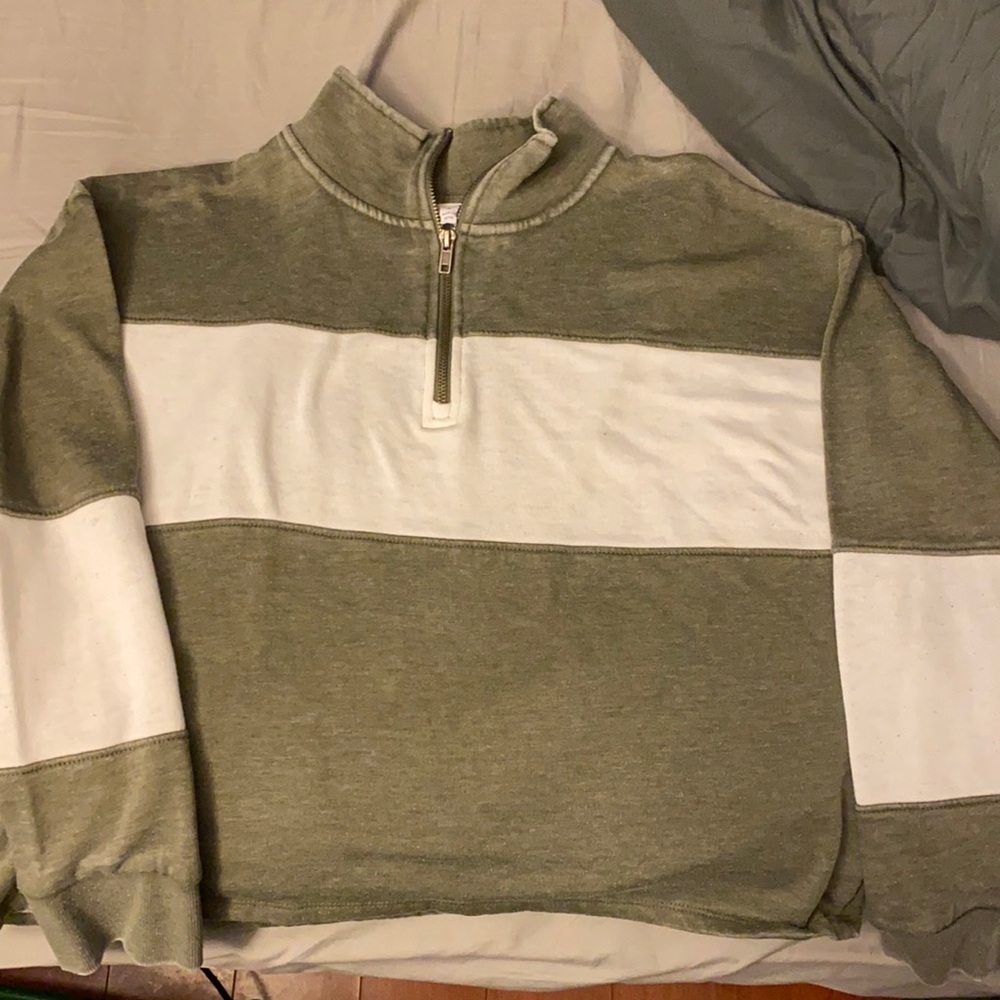 Cropped Quarter zip
